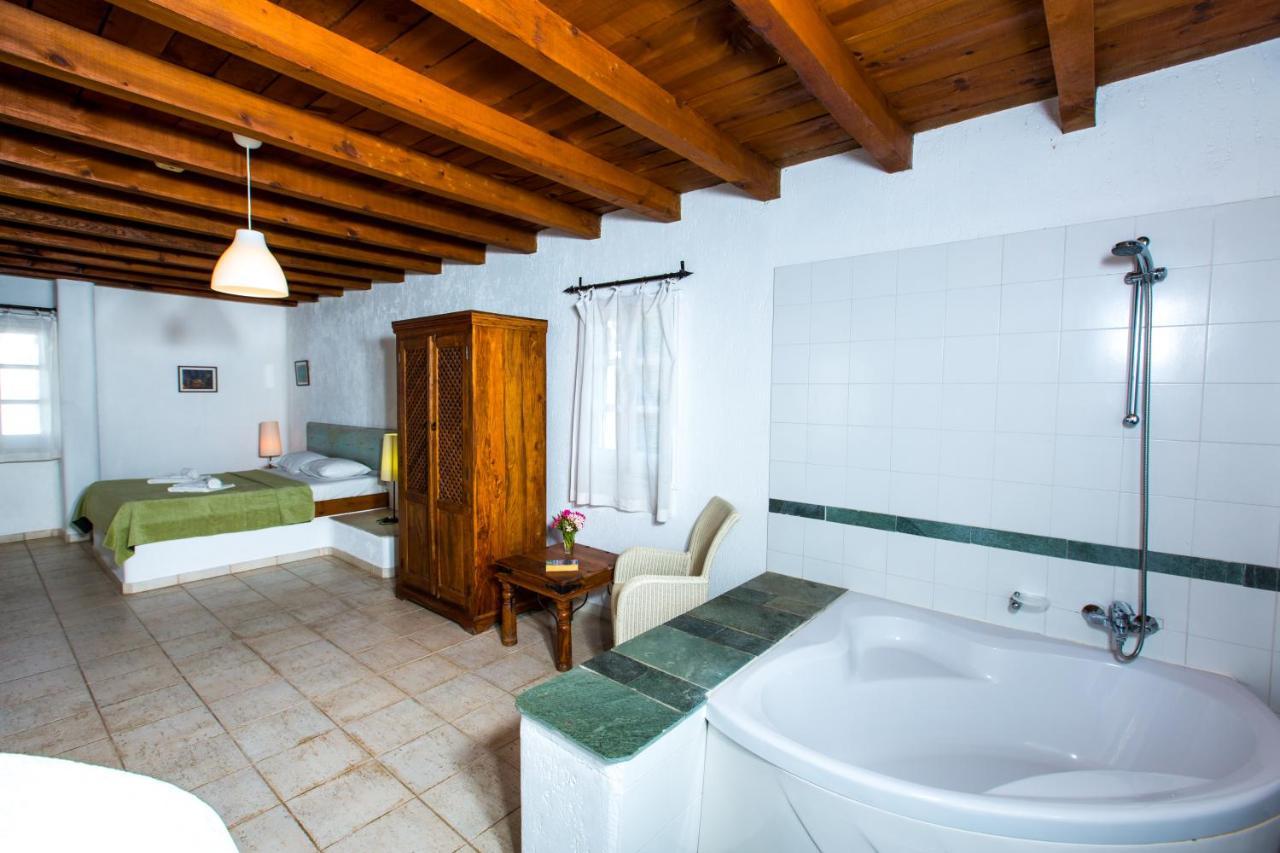 Villa Clarissa & Carmel View Paphos Luaran gambar